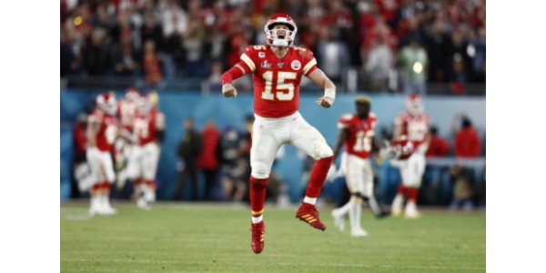 Patrick mahomes usa su falta de amor para construir su corazón fuerte